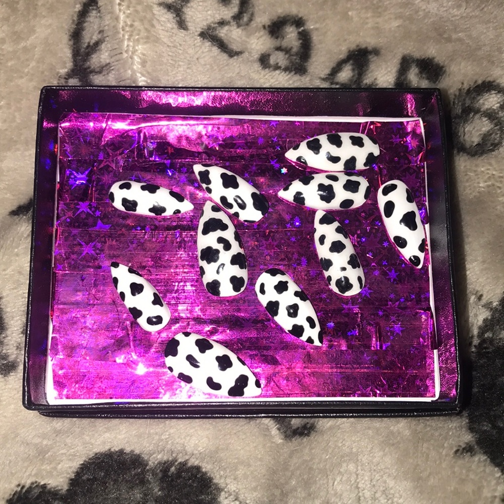 Custom mail set